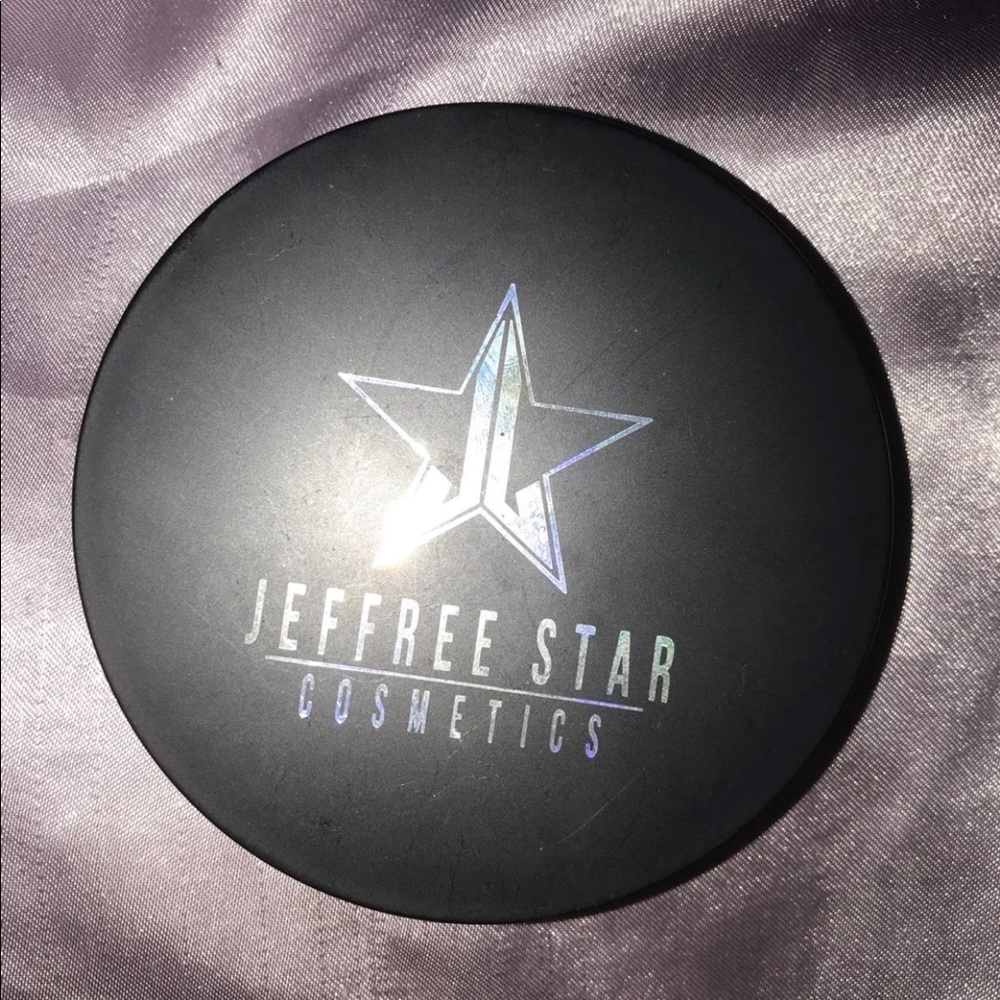 Jeffree Star x Manny Mua eclipse highlighter